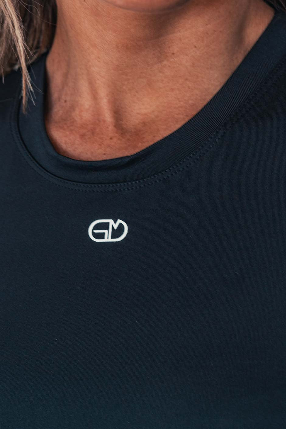 BLACK DEEP T-SHIRT